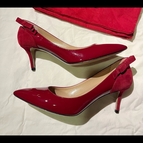 Valentino Shoes - VALENTINO • red heels with small bow